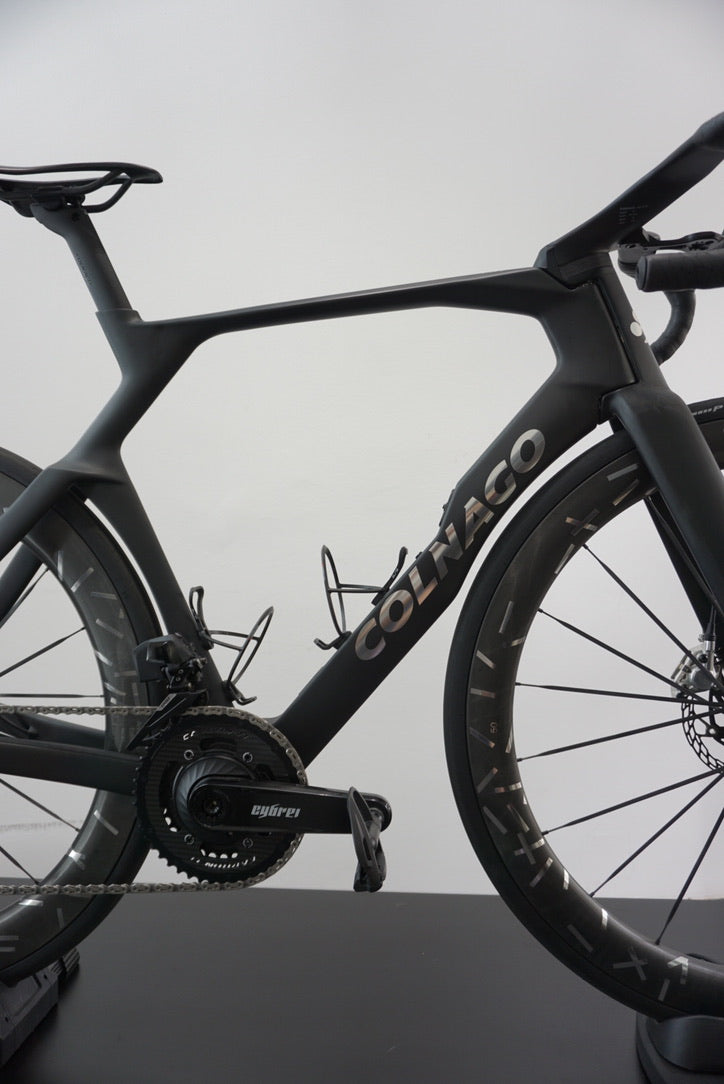 Colnago Y1RS Dark LTD – Seitenansicht