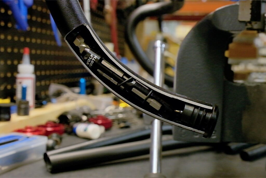 EnCase System Bar Kit One