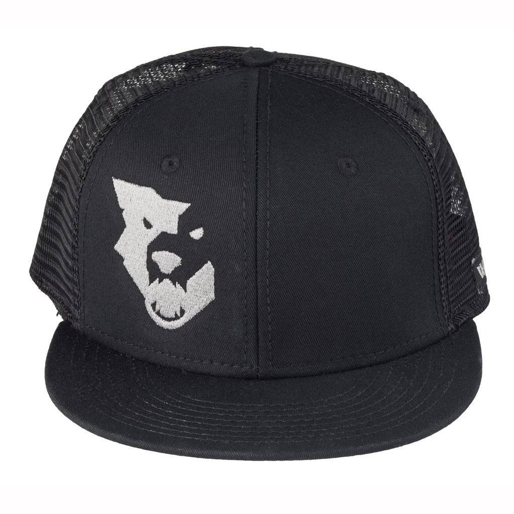 WOLF TOOTH LOGO FLAT BILL TRUCKER HAT